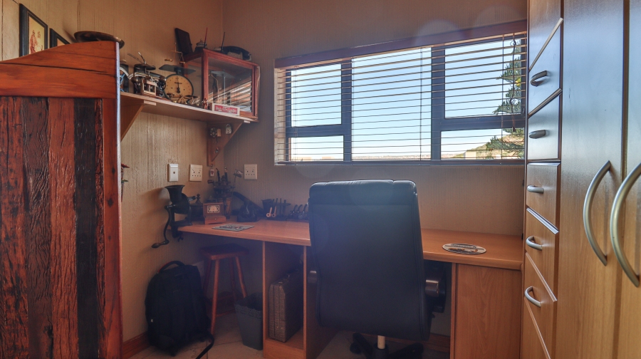 3 Bedroom Property for Sale in Island View Western Cape